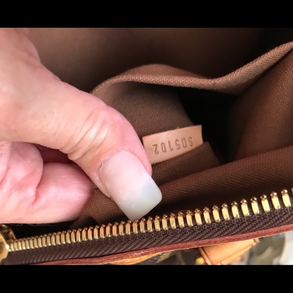 Louis Vuitton authentic handbag - Picture 6 of 7